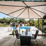 Rahes Villa With Private Pool